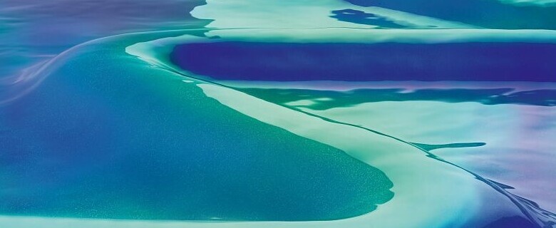 Blue and green liquid material to illustrate the coating segment